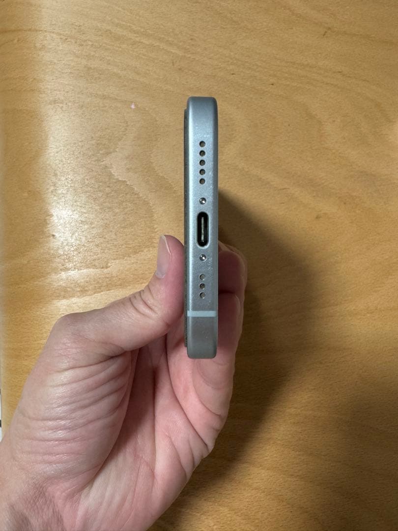 Apple iPhone 15 本体