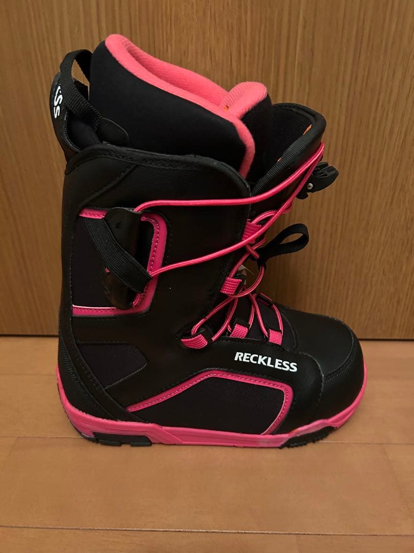 【未使用】RECKLESS スノーボードブーツ 黒/ピンク 22〜23㎝
