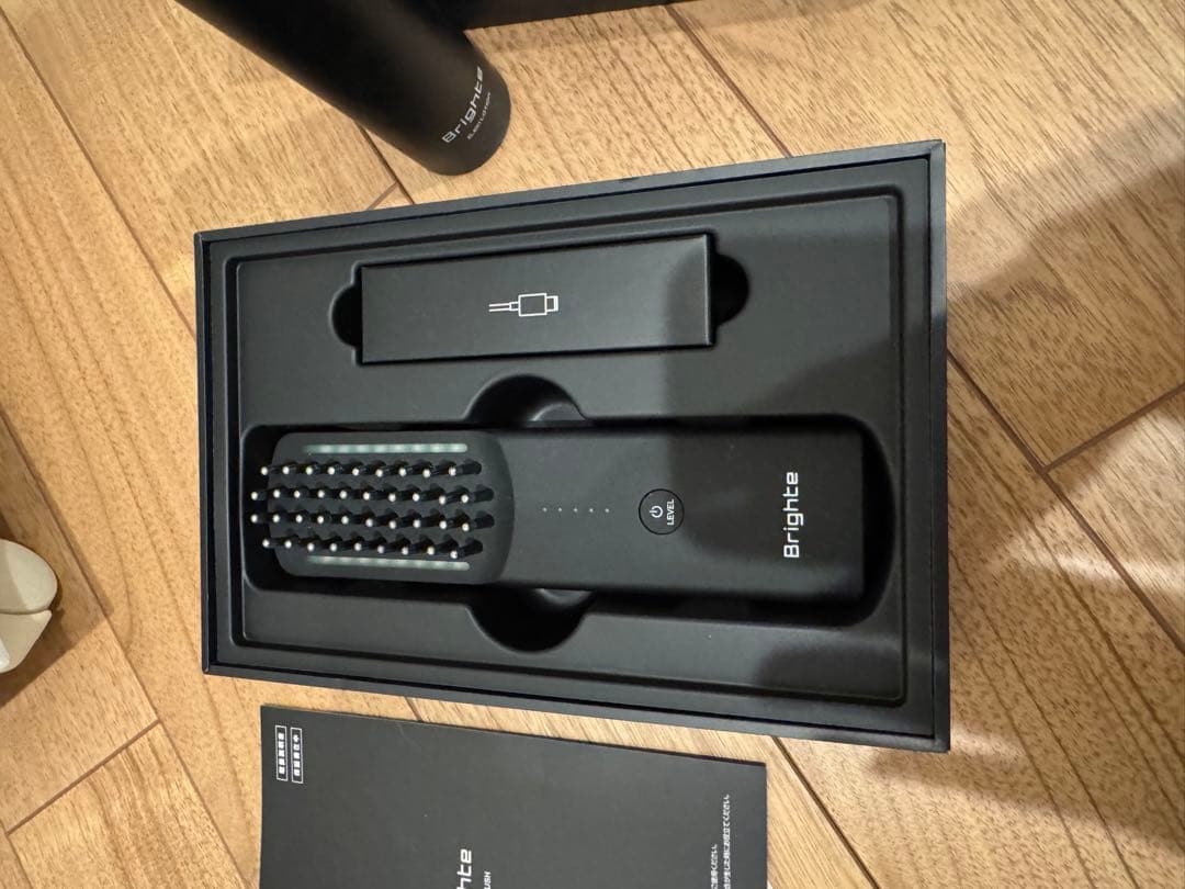 ブライト　エレキブラシ　リフトアップ　美顔器 ローション付き