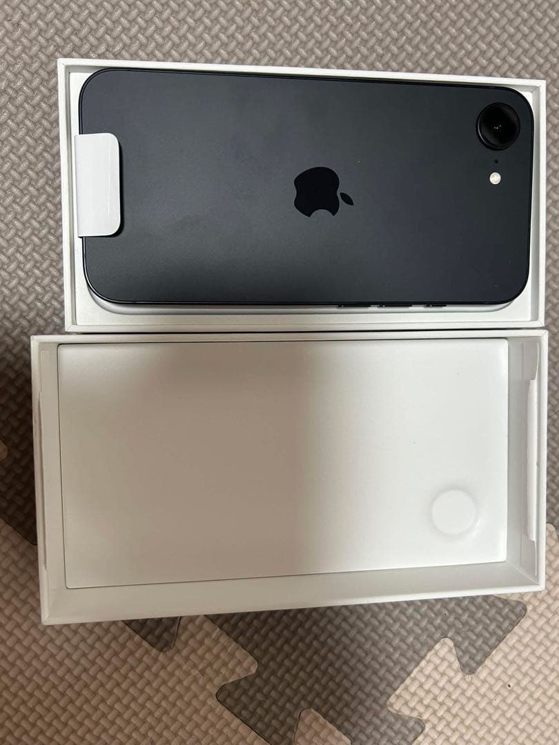 iPhone 16e 128gb ブラック