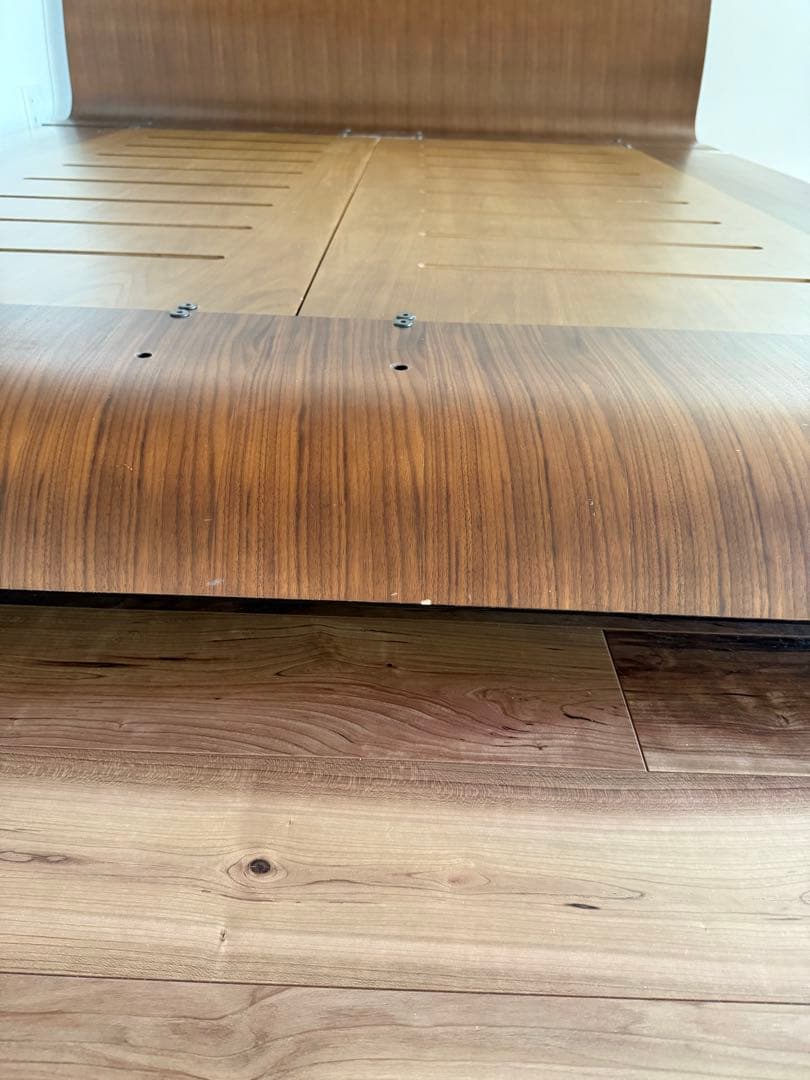 アクタス　木製クイーンサイズベッドフレーム