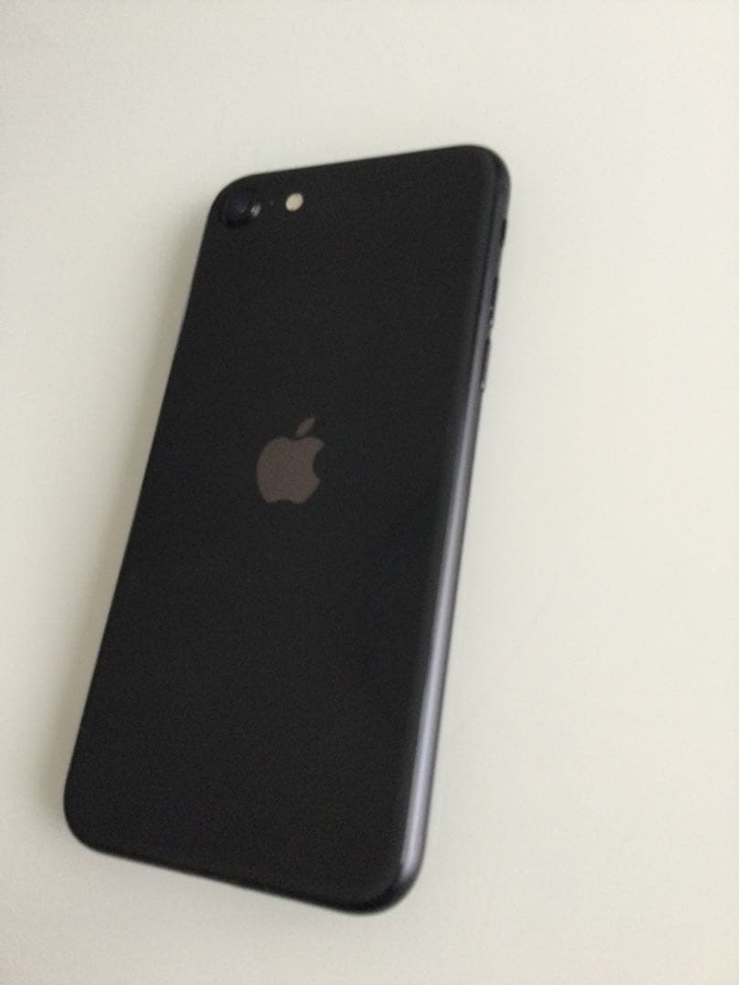 Apple iPhone SE2　64GB　ブラック 本体　箱付