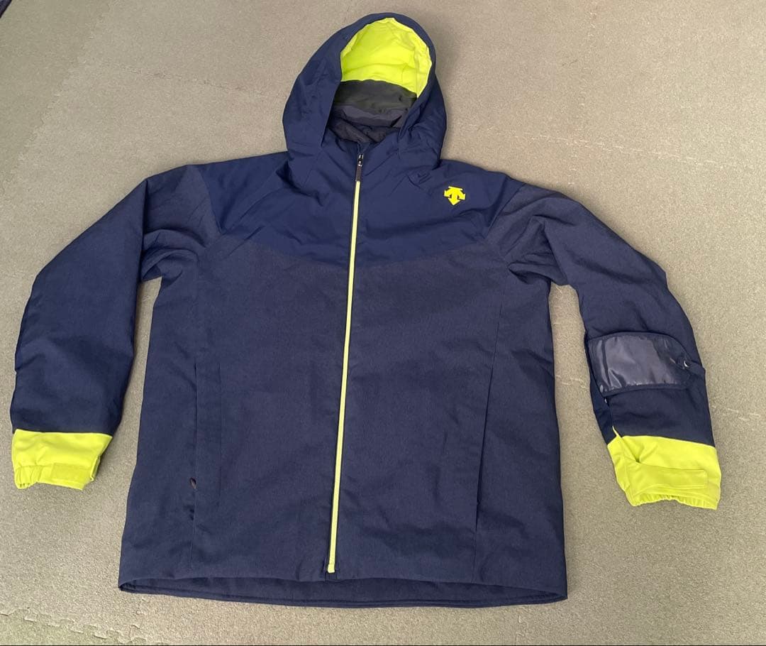 DESCENTE スキーウェア ジュニアMサイズ