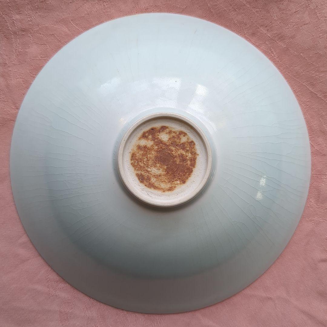 北宋青白磁 刻花嬰戯牡丹文碗 中国骨董 香港の現地オークションで購入