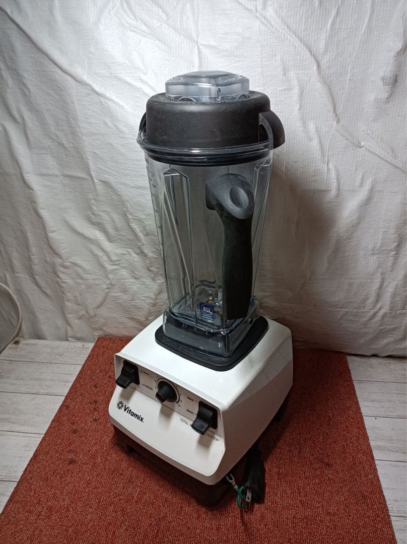 【八3302】バイタミック　ミキサー　VMO111 容量2,000ml