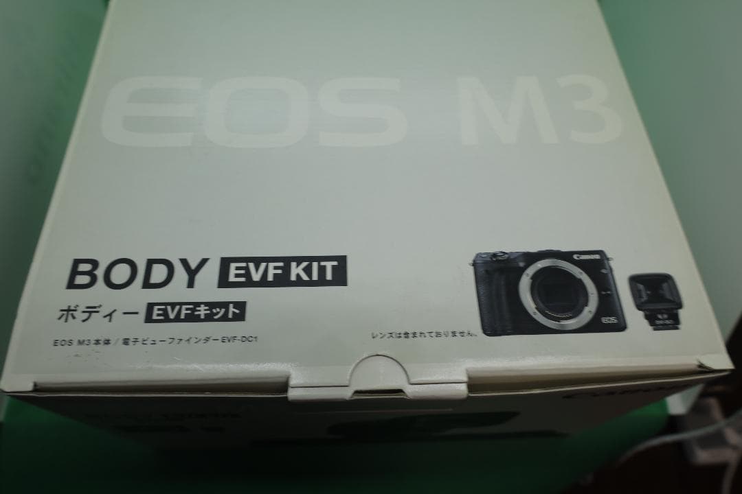 Canon EOSM3　EVFとズーム2本セット