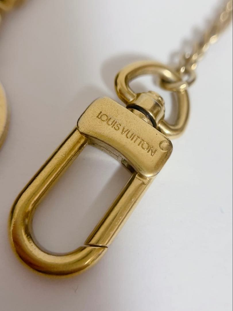 ルイヴィトン　LOUIS VUITTON シェンヌ・アノクレ キーチェーン