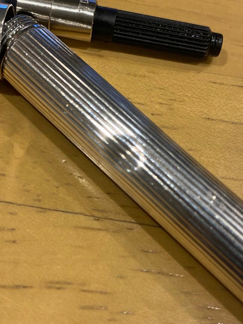 ファーバーカステル　プラチナ　万年筆　定価90,000