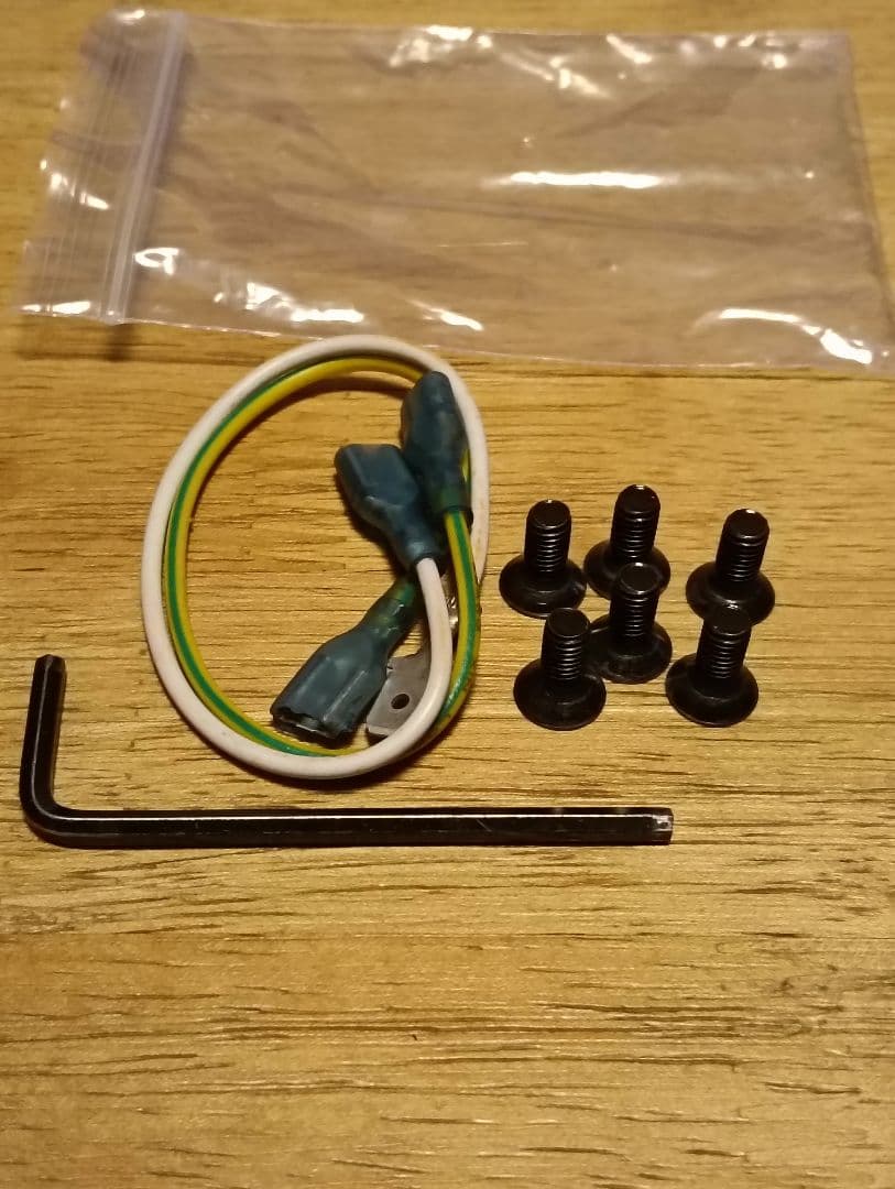 MOMO プロトティーポ 35パイ ステアリング 美品 すれハゲなし