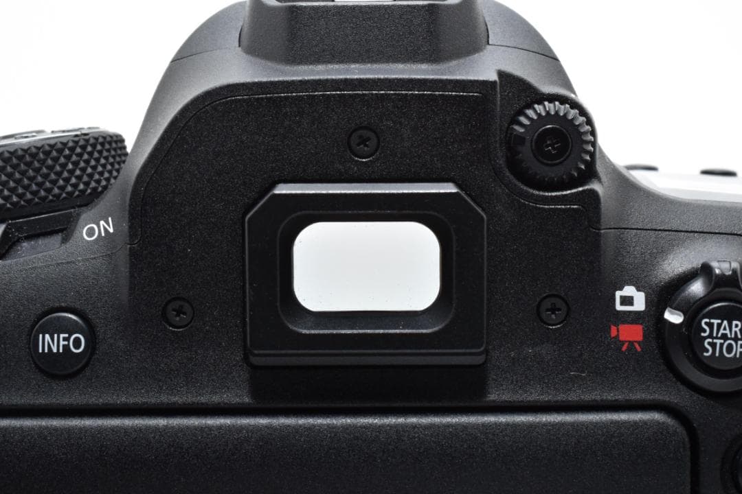Canon EOS 6D Mark II 本体