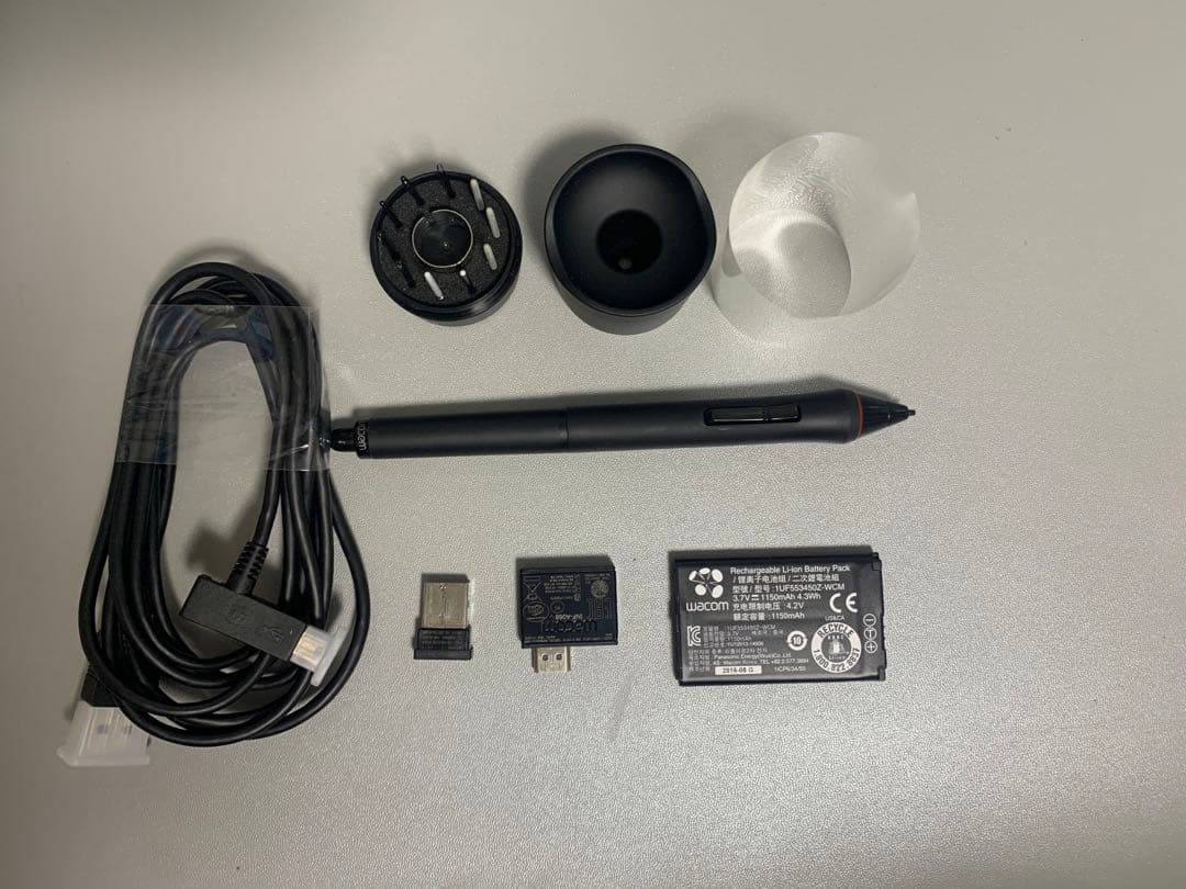 動作確認済 wacom intuos pro medium PTH-651/K1