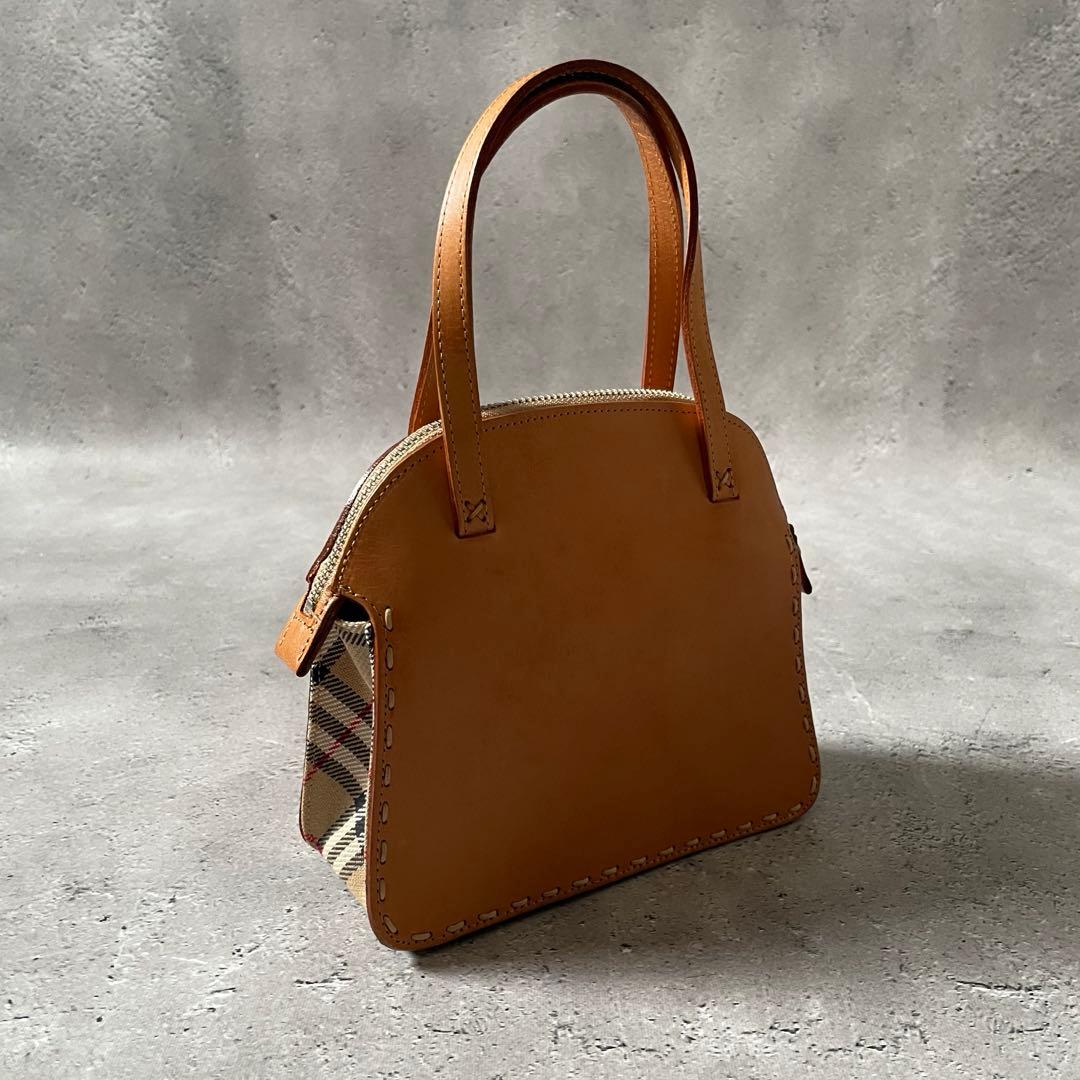 Vintage Burberry leather hand bag 型押しロゴ