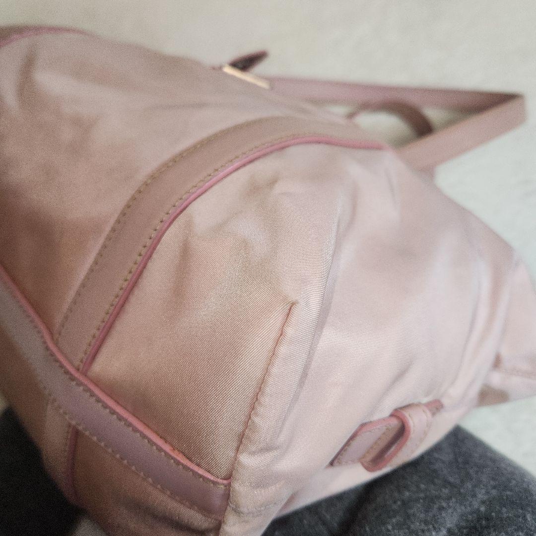 専売プラダ　ナイロン　レザー　バック　三角ロゴ　南京錠