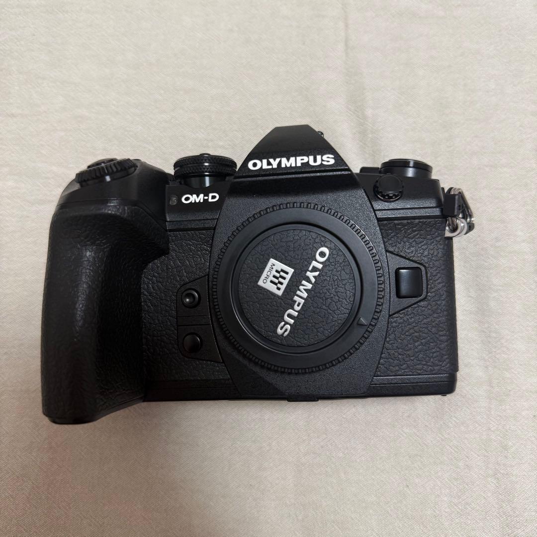 美品「OM-DE-M1 Mark II」「12-40mm F2.8 PRO」