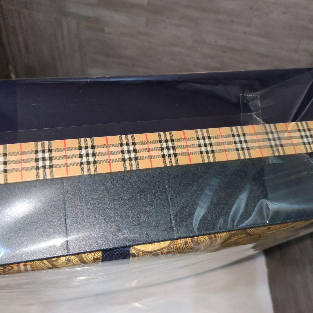 新品未使用品　バーバリー　シングル　ダウンケット　羽毛布団　肌掛け布団