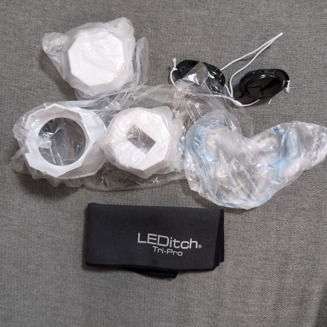 【ほぼ新品&完品】レディッチトリプロLED美顔器 LEDitch Tri-Pro