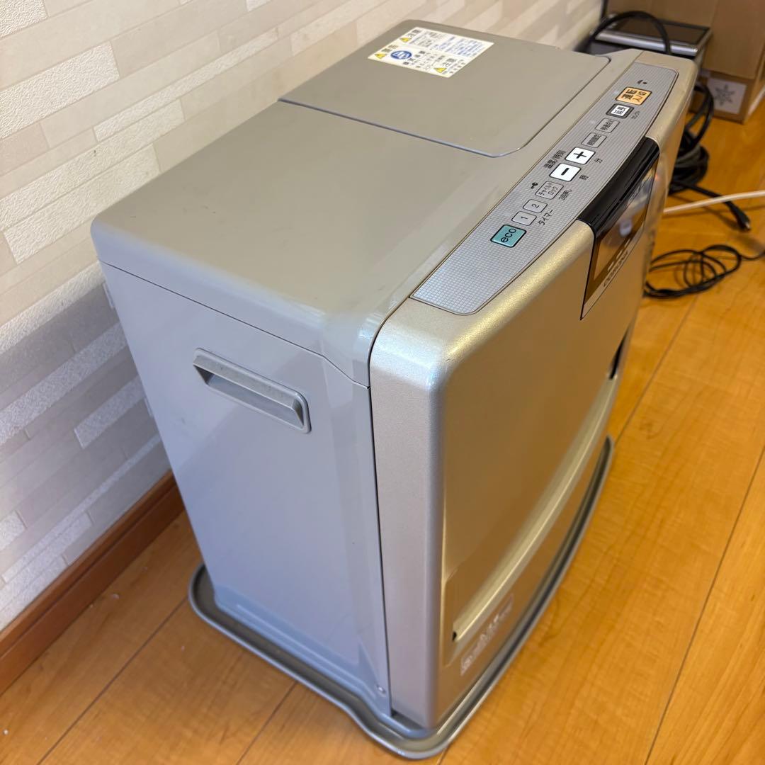 【送料込み‼️】CORONA 石油ファンヒーター 2011年製