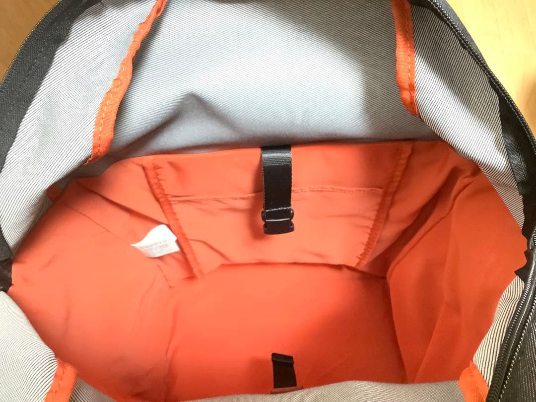 スワニー　キャリーバッグ　ストッパー付き　Mサイズ　超美品