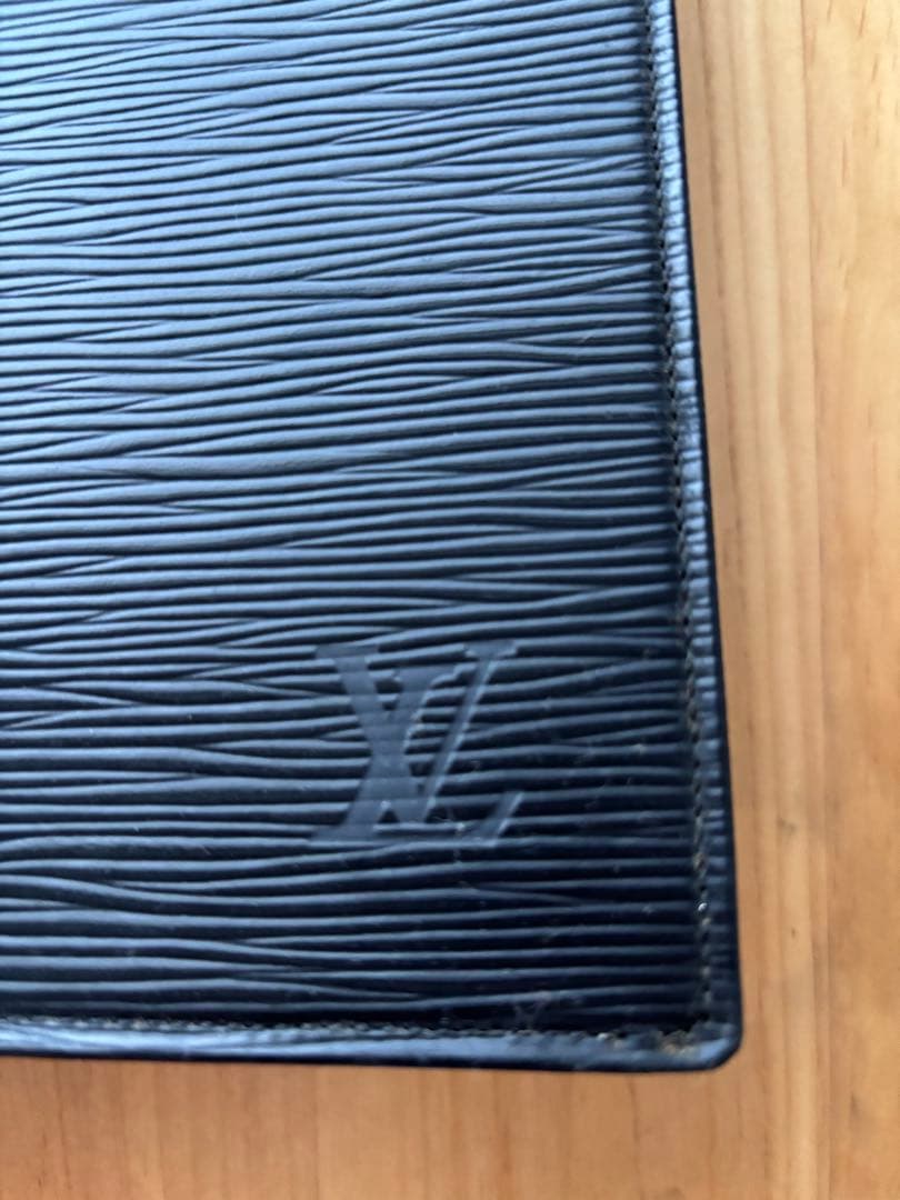 ヴィトン エピ ハンドバッグ