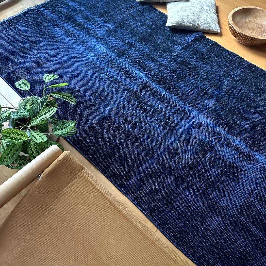 112.5×209藍色オーバーダイ　ワンカラーラグ　トルコヴィンテージラグ