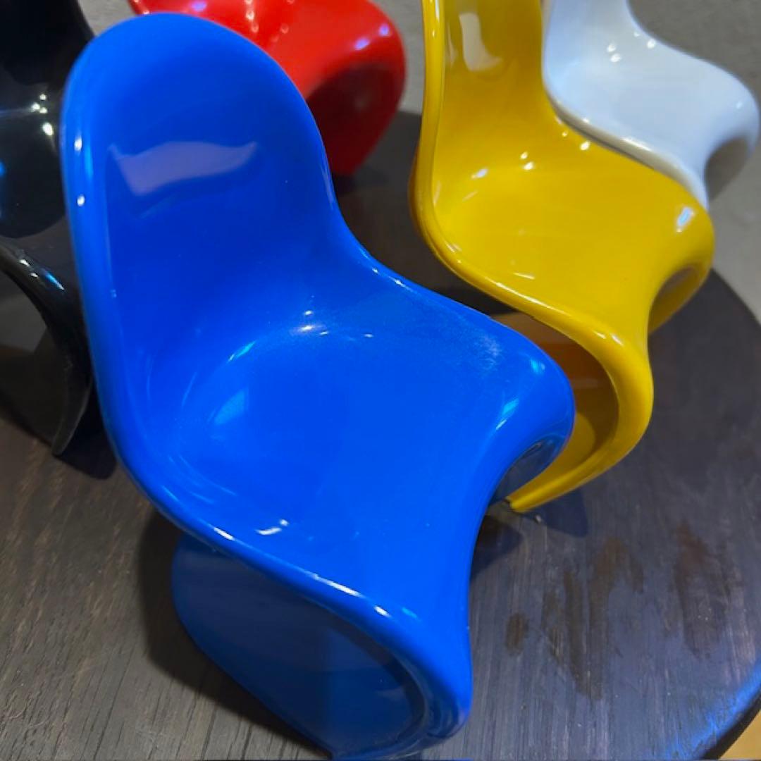 置物 vitra Design museum Panton chair