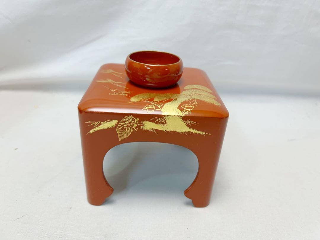 ほぼ未使用 茶道具 木製朱塗 屠蘇器五ツ揃 沈金松竹梅鶴亀蒔絵 木箱