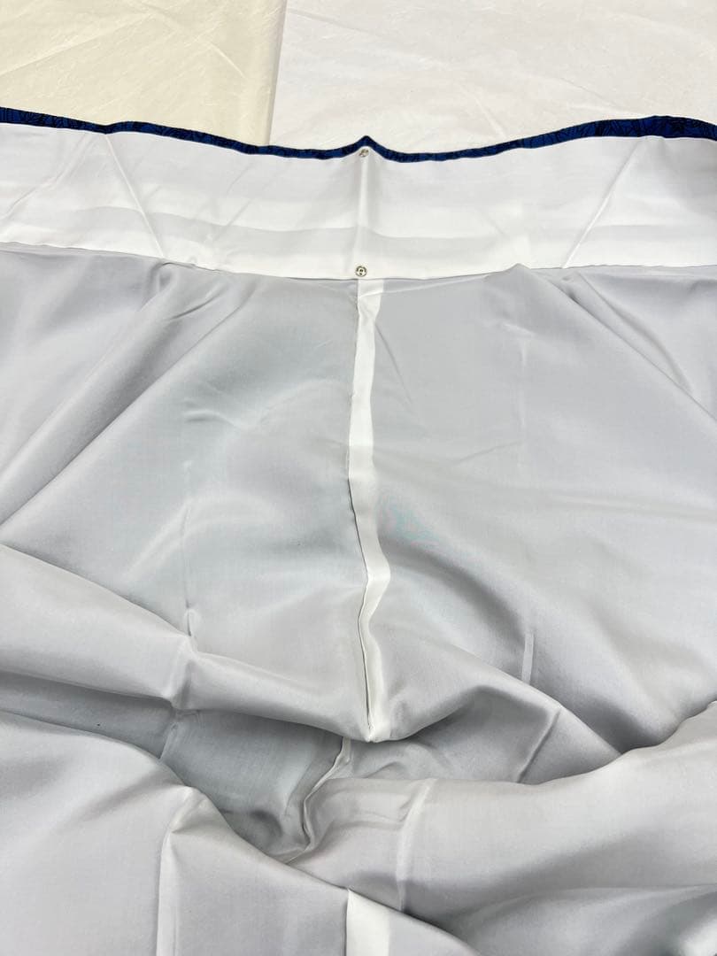 さくら様　　　　未使用しつけ付き　正絹　袷小紋　藍型絵染め