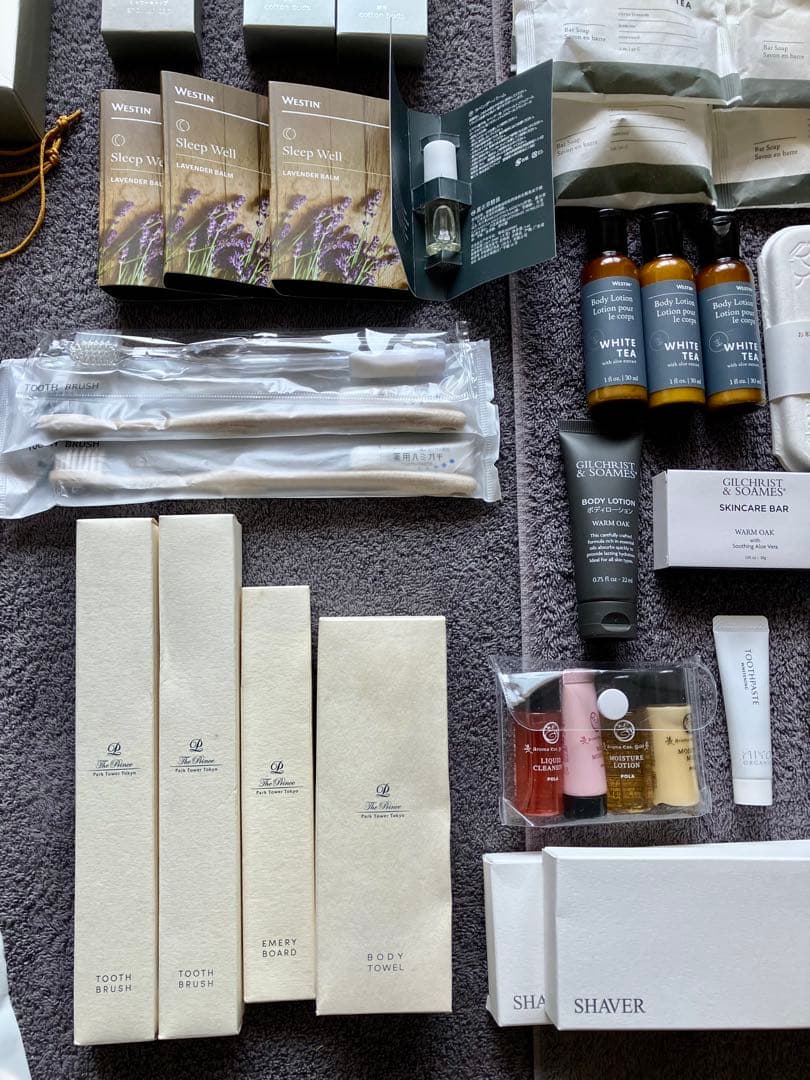 ホテル アメニティリッツ ホワイトティdiptyque omnisens 雪肌精