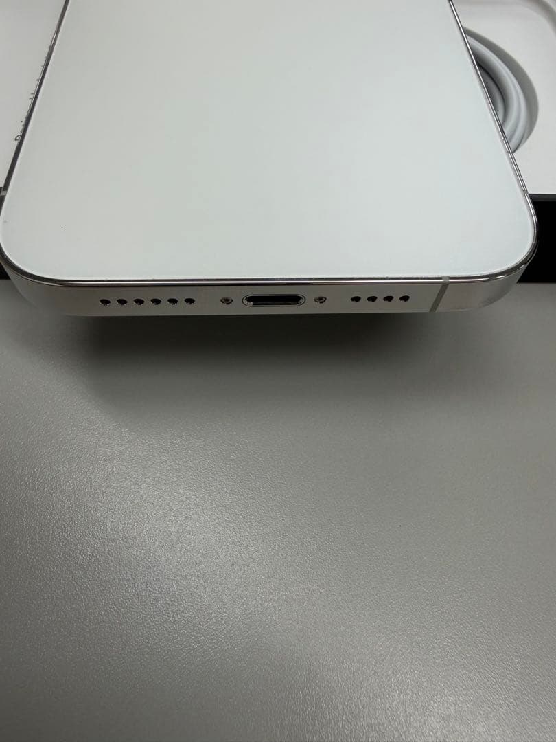 Apple iPhone 13 ProMAXシルバー 本体