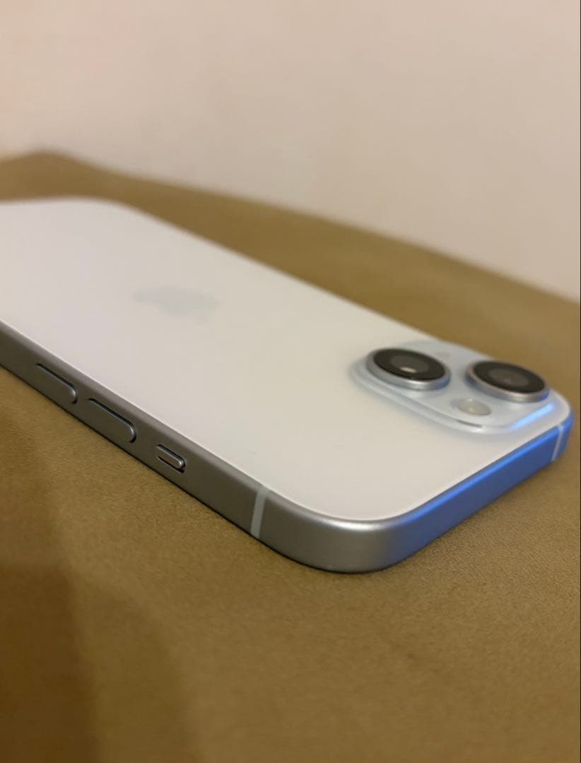 Apple iPhone 15 128GB 本体