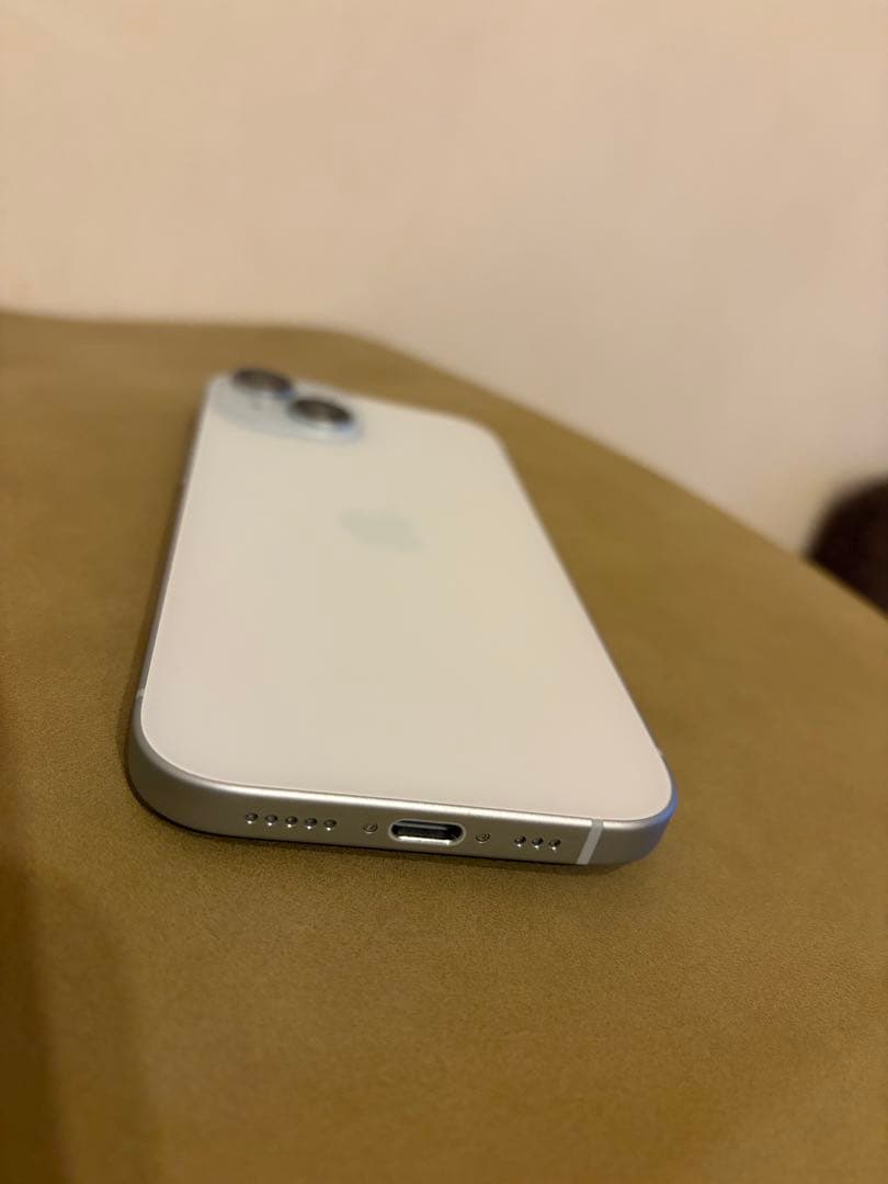 Apple iPhone 15 128GB 本体