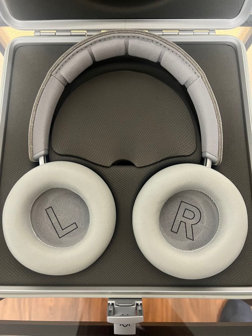 さBang&Olufsen× RIMOWA H9i ワイヤレスヘッドホン