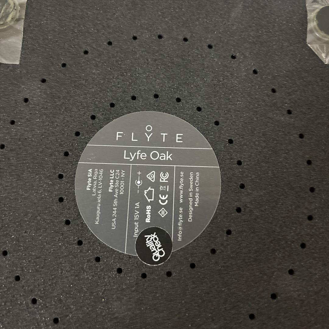 磁力で空中に浮かぶプランター　FLYTE LYFE