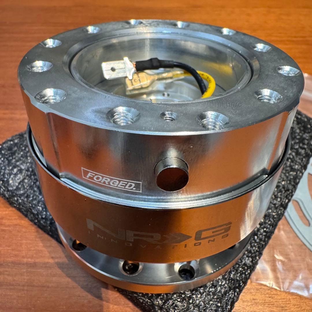 NRG クイックリリース　初期モデル　アメリカ製　シルバー　正規品