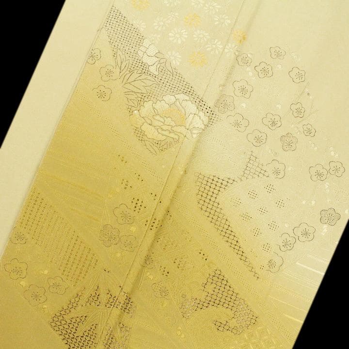 裄６６ｃｍ　エクリュの【三大刺繍】 ～相良・蘇州・スワトウ～　新品の訪問着です