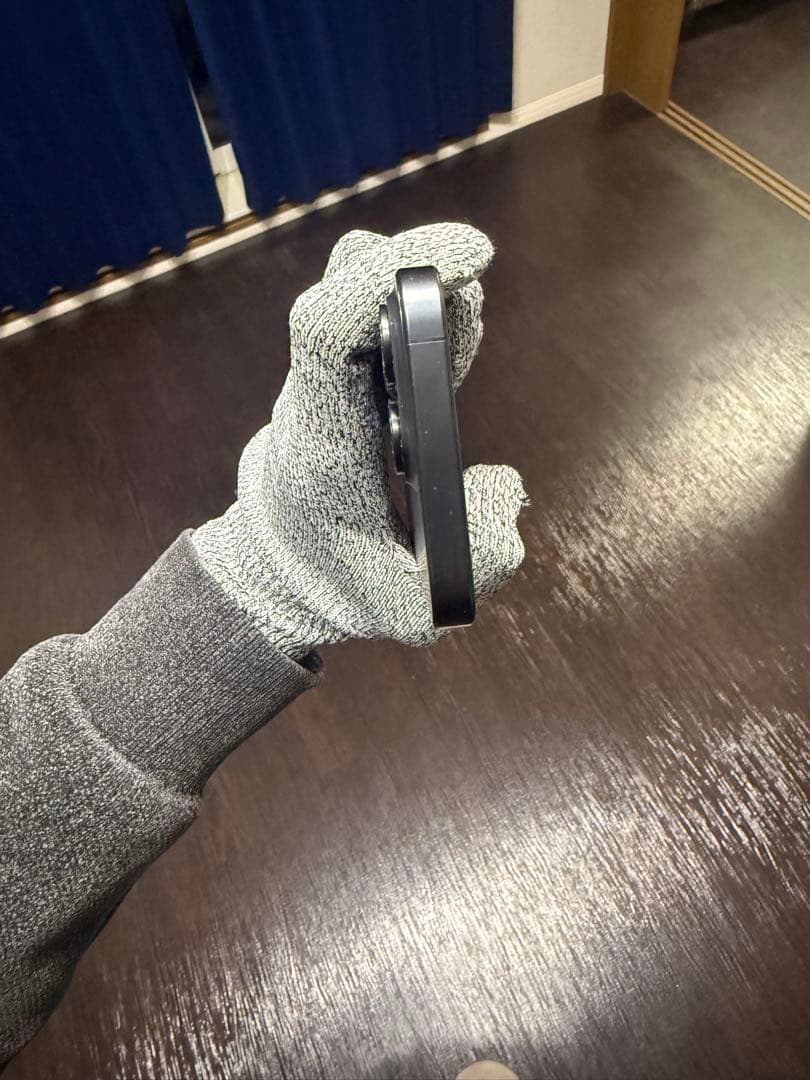 iPhone 15 Pro 128GB ブラックチタニウム バッテリー88%