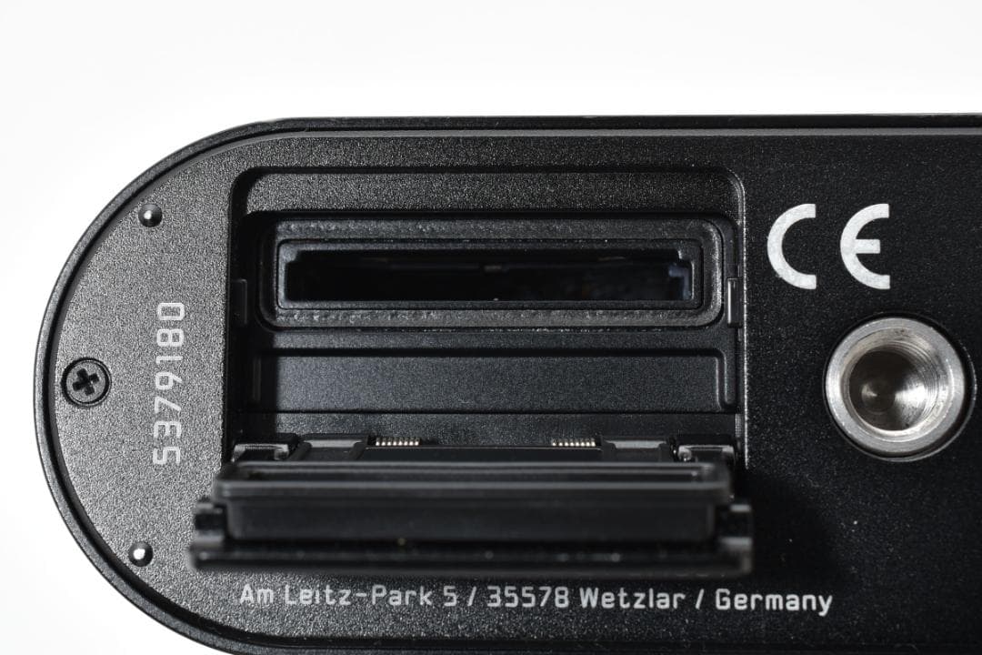 超美品ライカ Q2 Daniel Craig Greg Williams 223