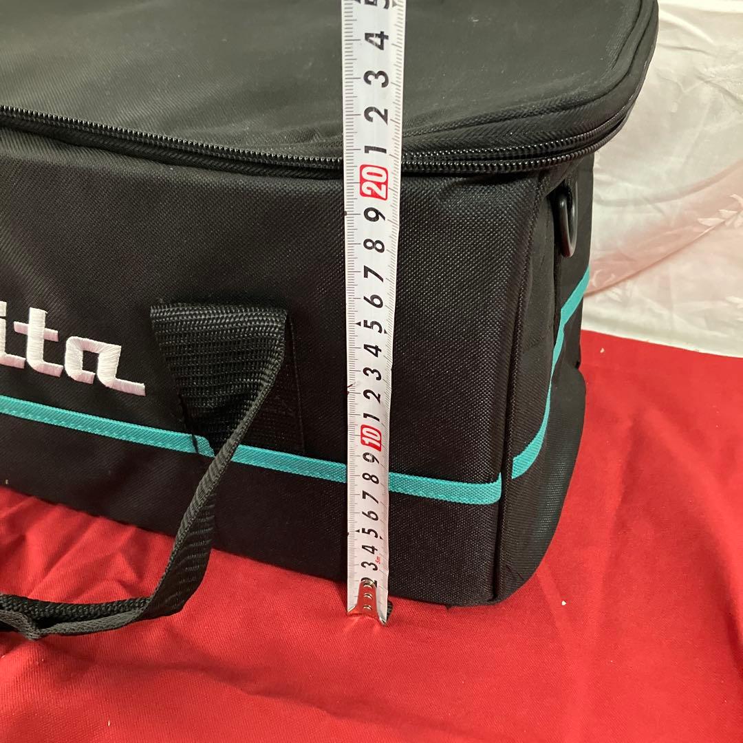 Makita ハンディクリーナー　CL184D ケース付き