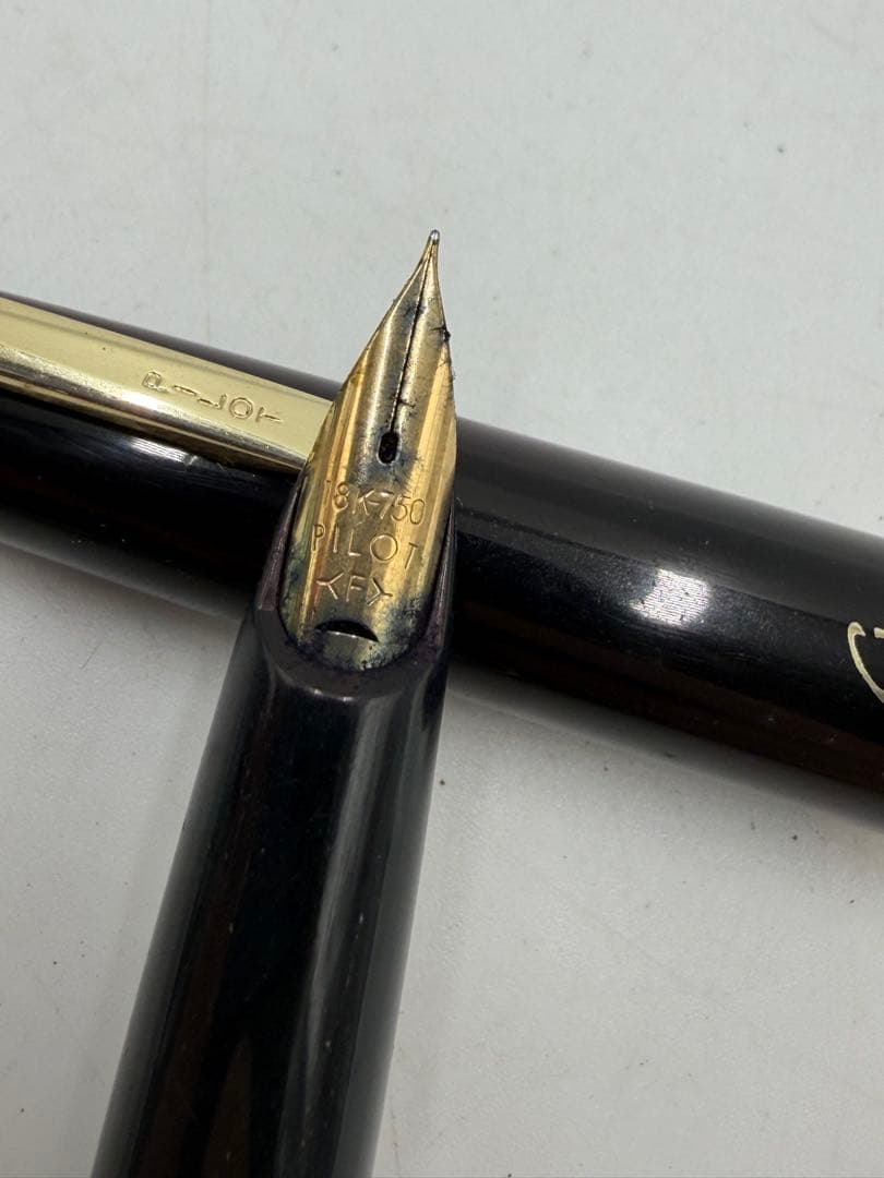 PILOT パイロット　万年筆 　ELITE エリート　18K　ブラック