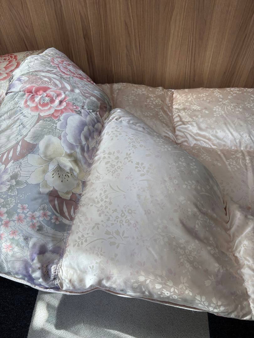 メ*ン様 日本製最高級羽毛布団　花柄シングル　シルク　ホワイトグースダウン95%