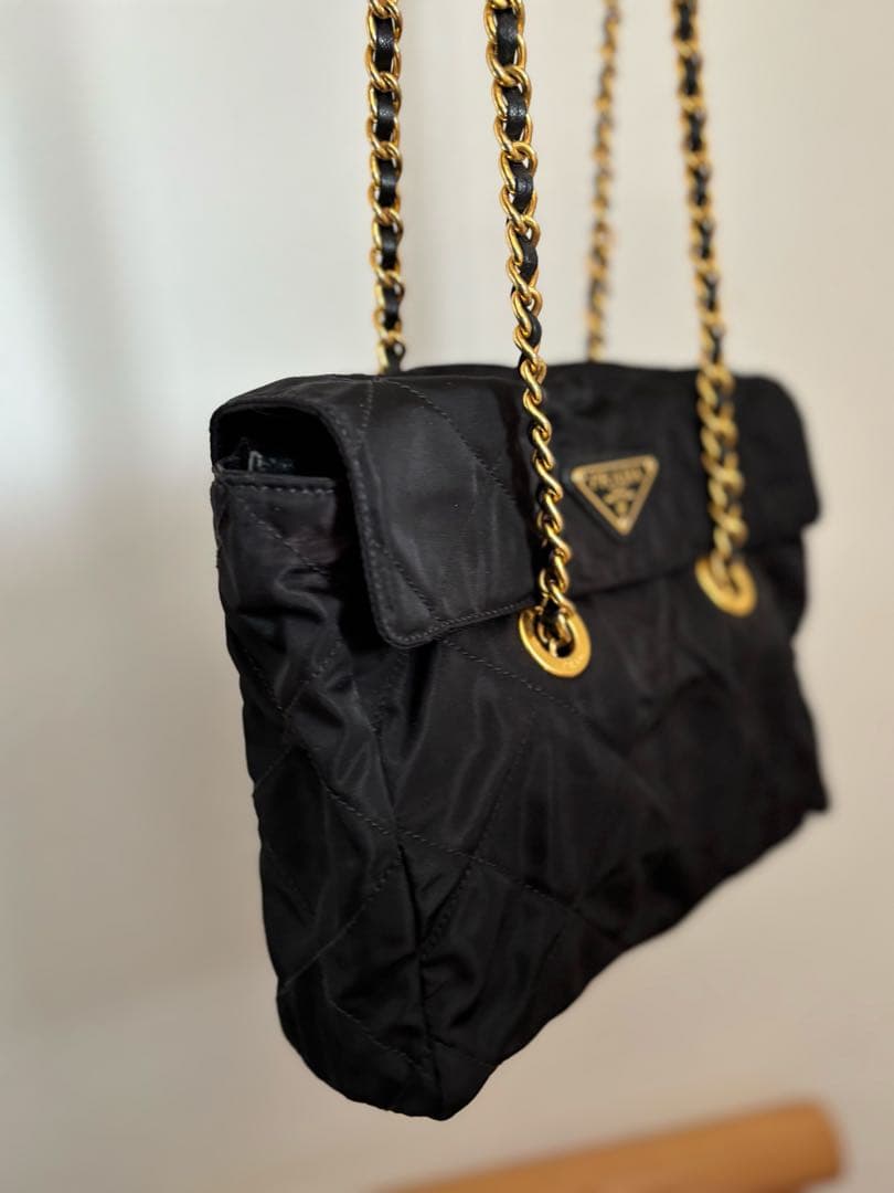 美品✨️【PRADA】 ミニチェーンショルダーバッグ ロゴ 正規品 白タグカード