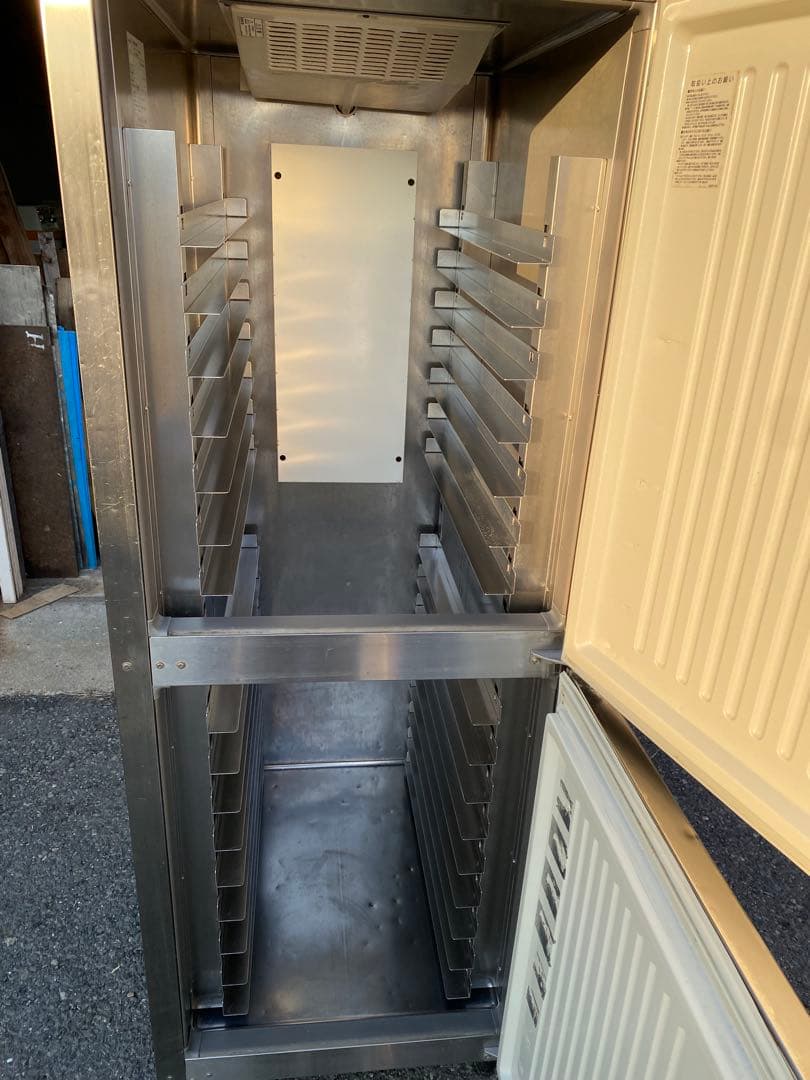 業務用冷凍庫　トレーラック使用　URD - 062 FM6