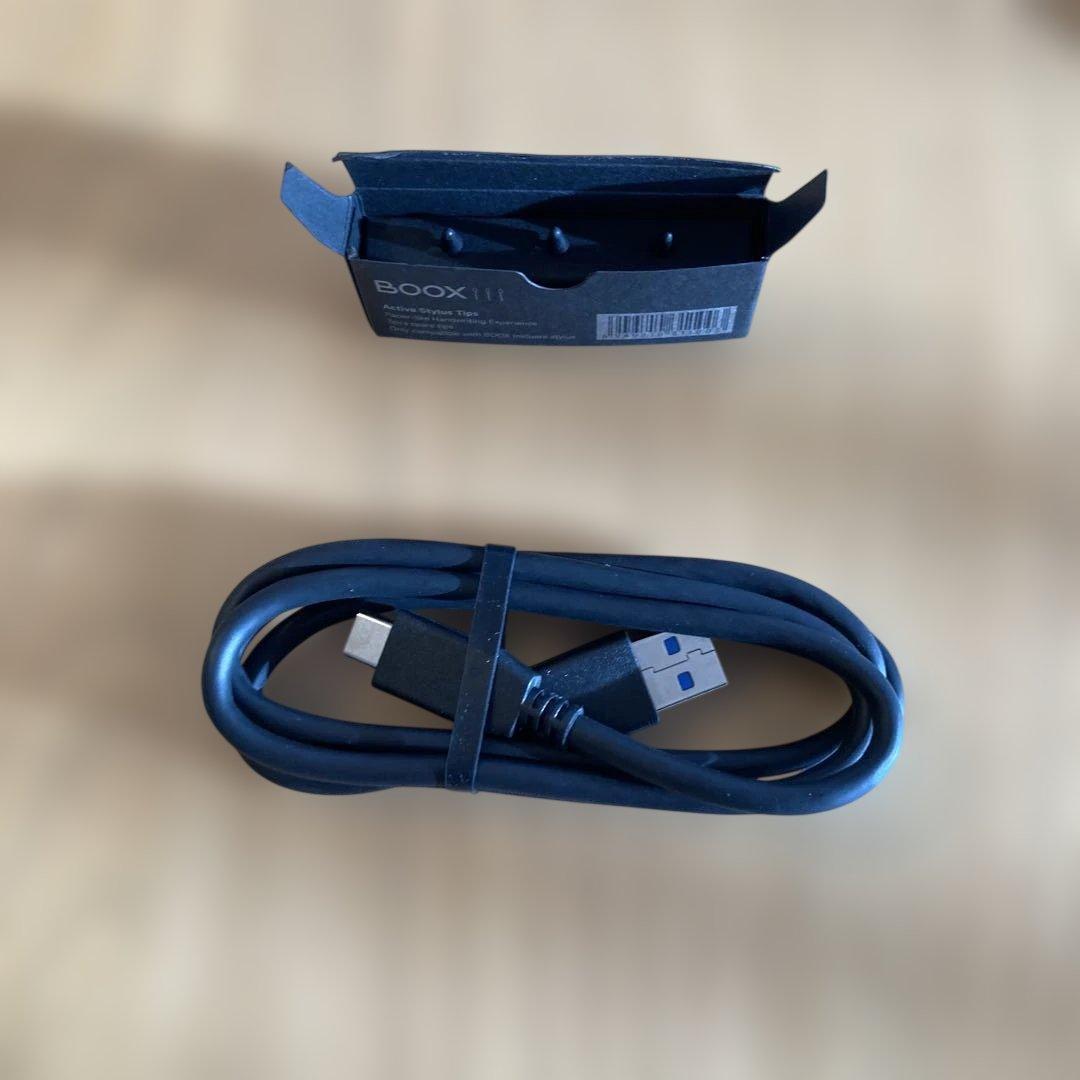 BOOX Tab X C 13（マグネティックケースとスタイラスペン付属）