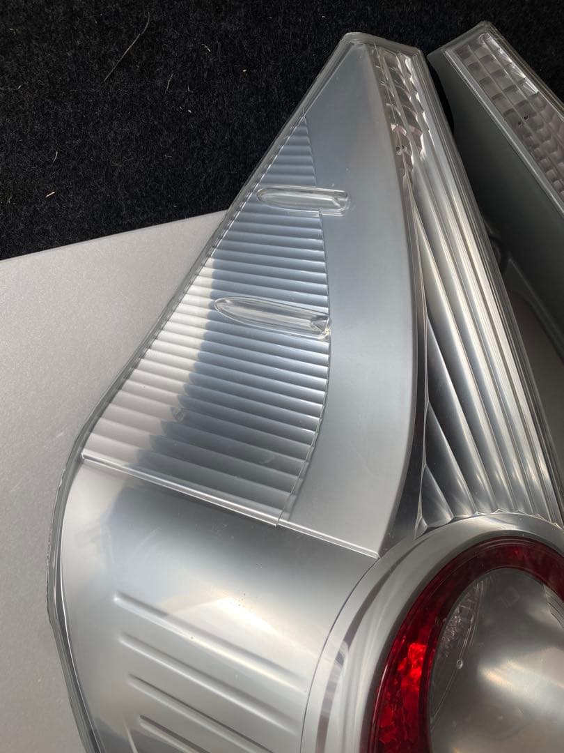 トヨタ アクア（NHP10系）純正テールランプ左右セットです