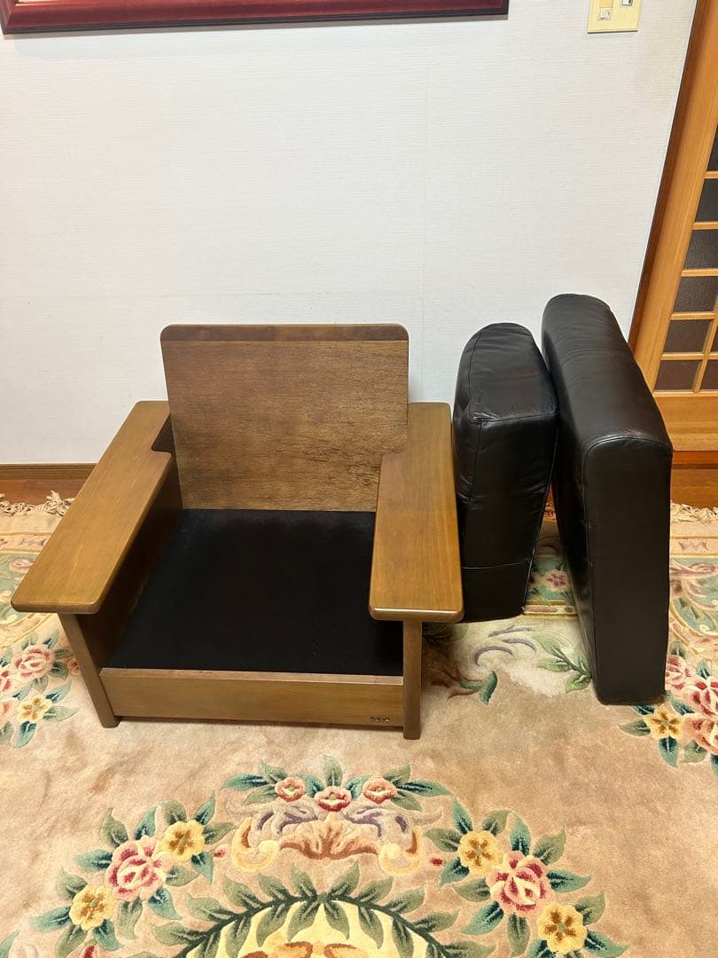 浜本工芸　黒本革レザー1人掛けソファ-a