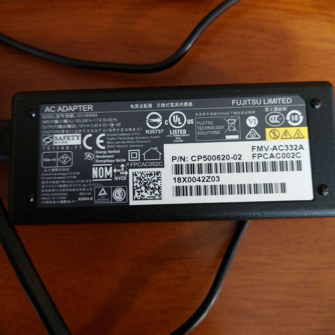 Fujitsu LIFEBOOK ノートPC 日本語キーボード