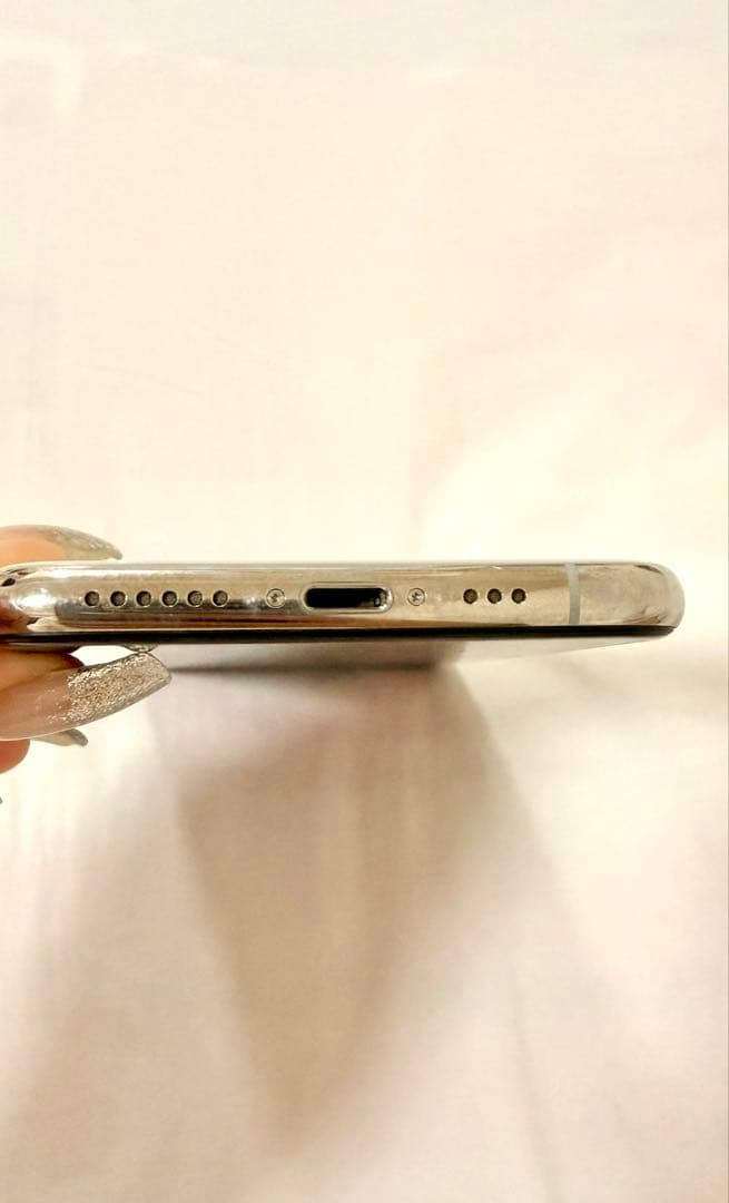 iPhone Xs 64GB シルバー 本体