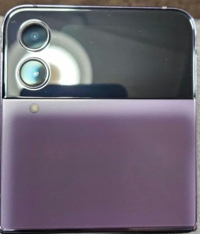 【美品】GALAXY Z Flip4 韓国版SIMフリー SM-F721N