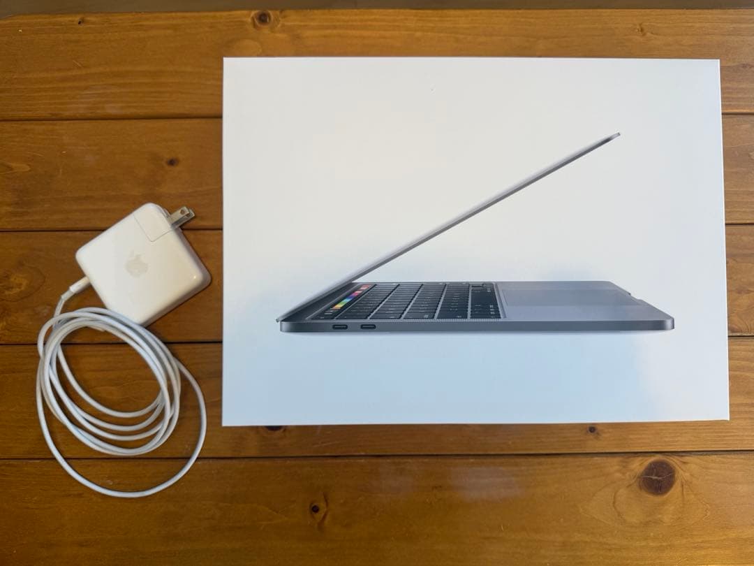 美品 MacBook Pro A2251 2020 i5//16GB/512GB