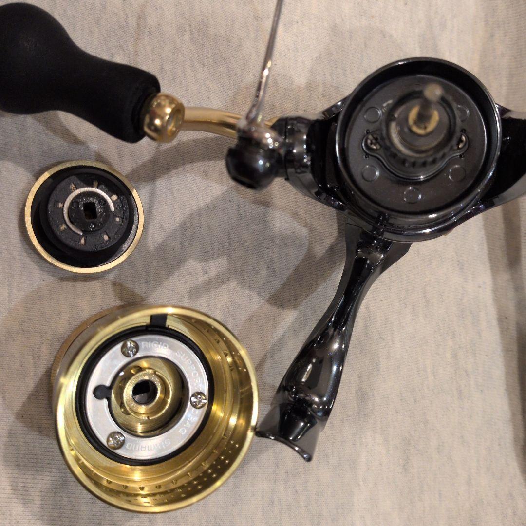 シマノ　ステラ　C3000 ＨG ＳD 83 Ｅ 未使用